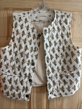 White Quilted Vest with Floral Print